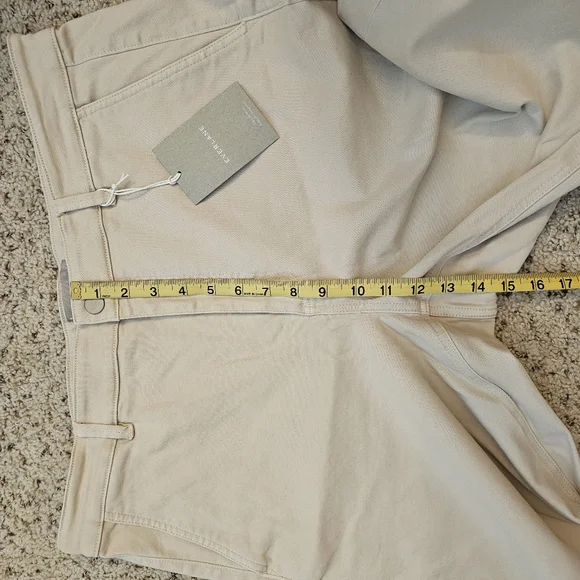 Everlane Women's Straight Leg Cropped Cream Pants *NWT* - Size 20 - Picture 7 of 8